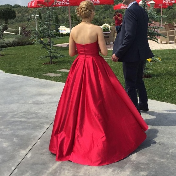Strapless High-Low Satin Ball Gown Red Mikado - Picture 3 of 5